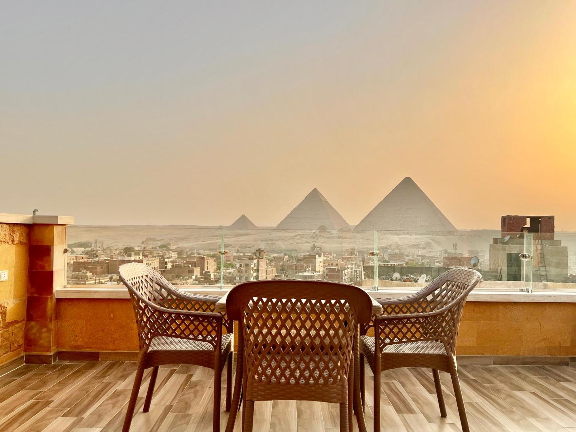 Celia Pyramids View Inn Nazlet el-Sîsi Eksteriør bilde