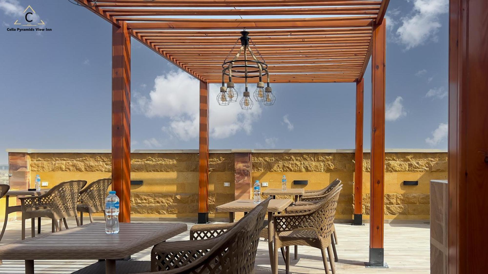Celia Pyramids View Inn Nazlet el-Sîsi Eksteriør bilde