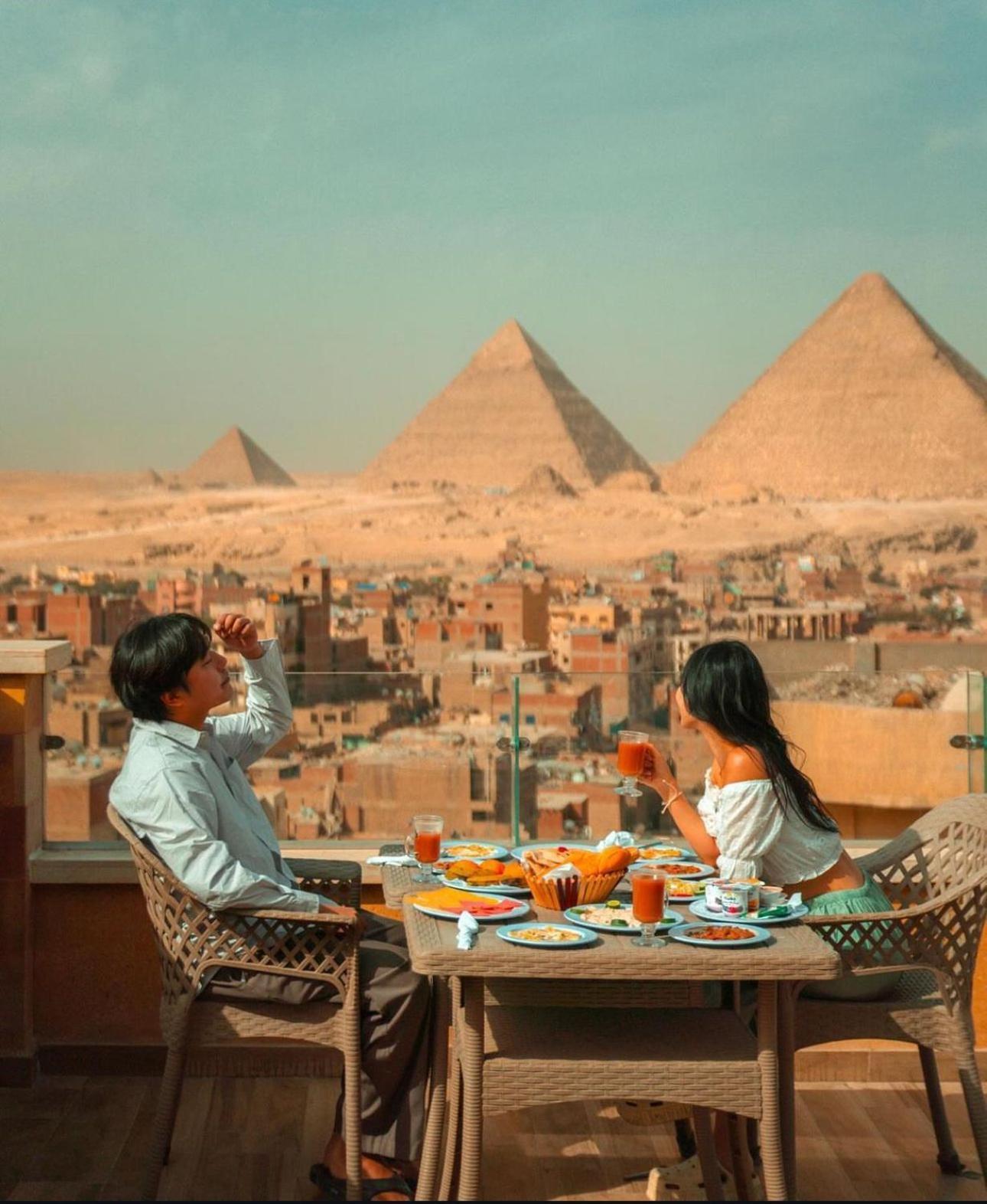 Celia Pyramids View Inn Nazlet el-Sîsi Eksteriør bilde